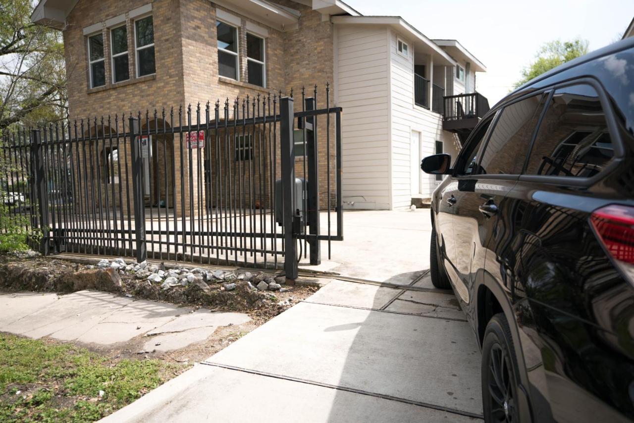 East Downtown Bungalow Apartment Houston Exterior photo